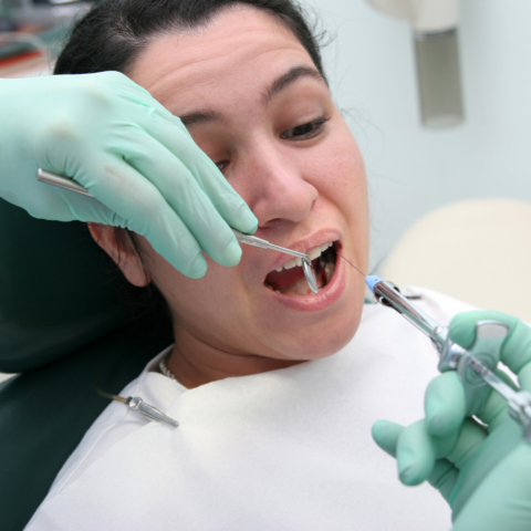 Efectos clínicos de los anestésicos locales en odontología de mujeres embarazadas durante el periodo de gestación